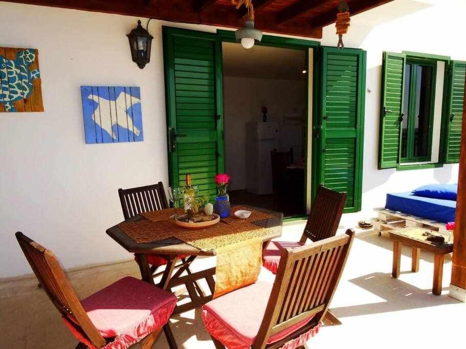 Апартаменты Apartamento Vacacional Pescaito En Плая-Кемада Экстерьер фото