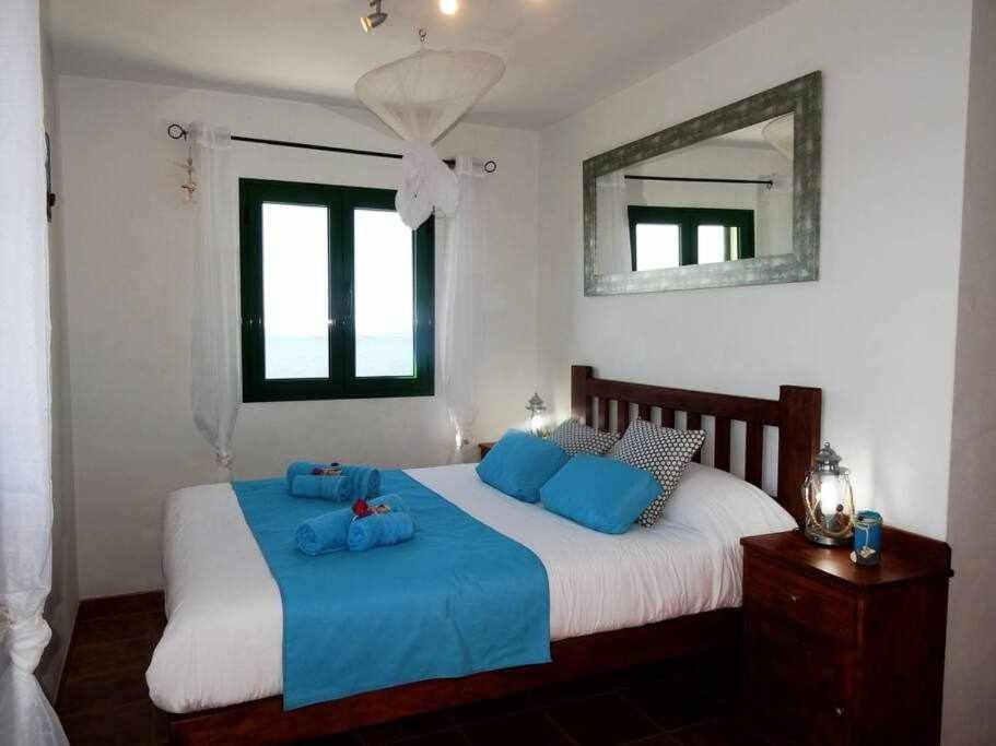Апартаменты Apartamento Vacacional Pescaito En Плая-Кемада Экстерьер фото